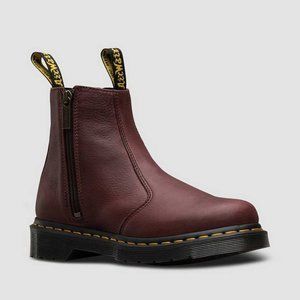 Dr. Martens 2976 Zip Chelsea Boots